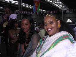Festival Eritrea Holland 2005 - Almaz and Freweini